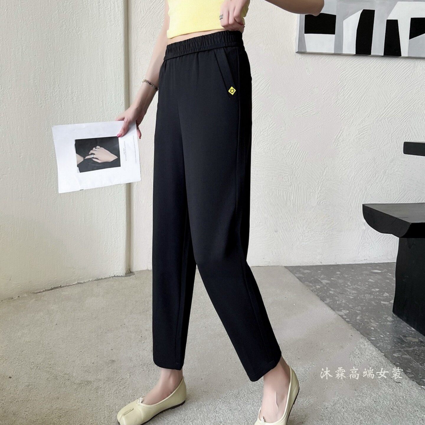 雅姿赏色珊瑚花2026夏季新宽松大码修身显瘦胖M休闲直筒女裤79009
