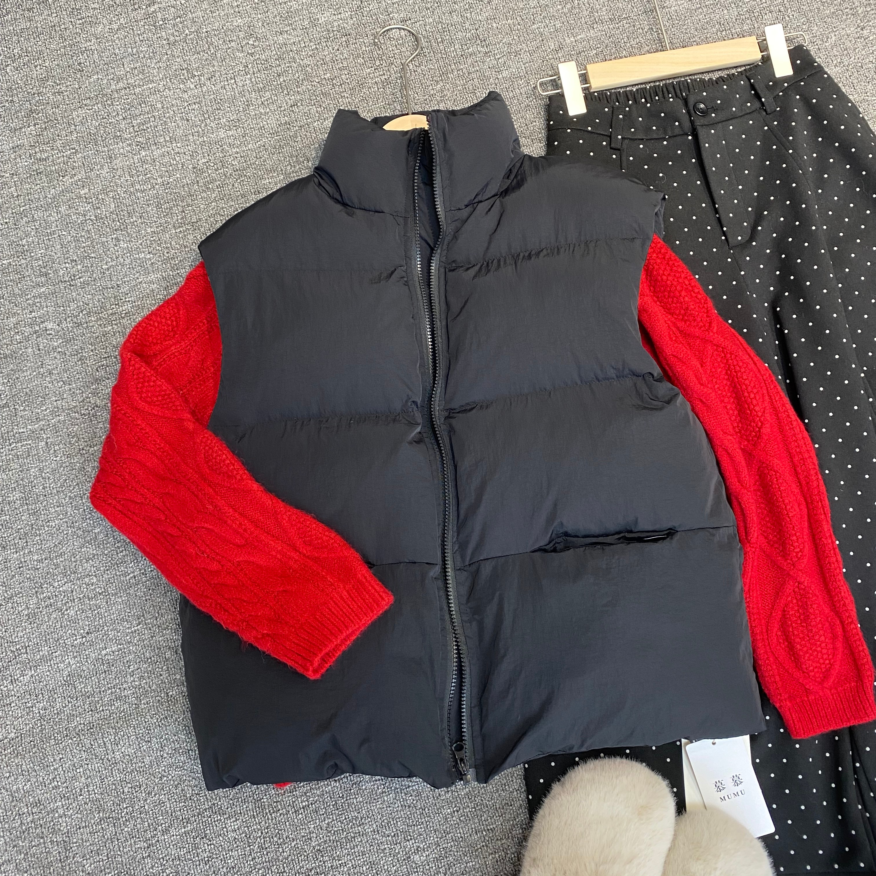 2025冬季韩系简约常规拉链保暖