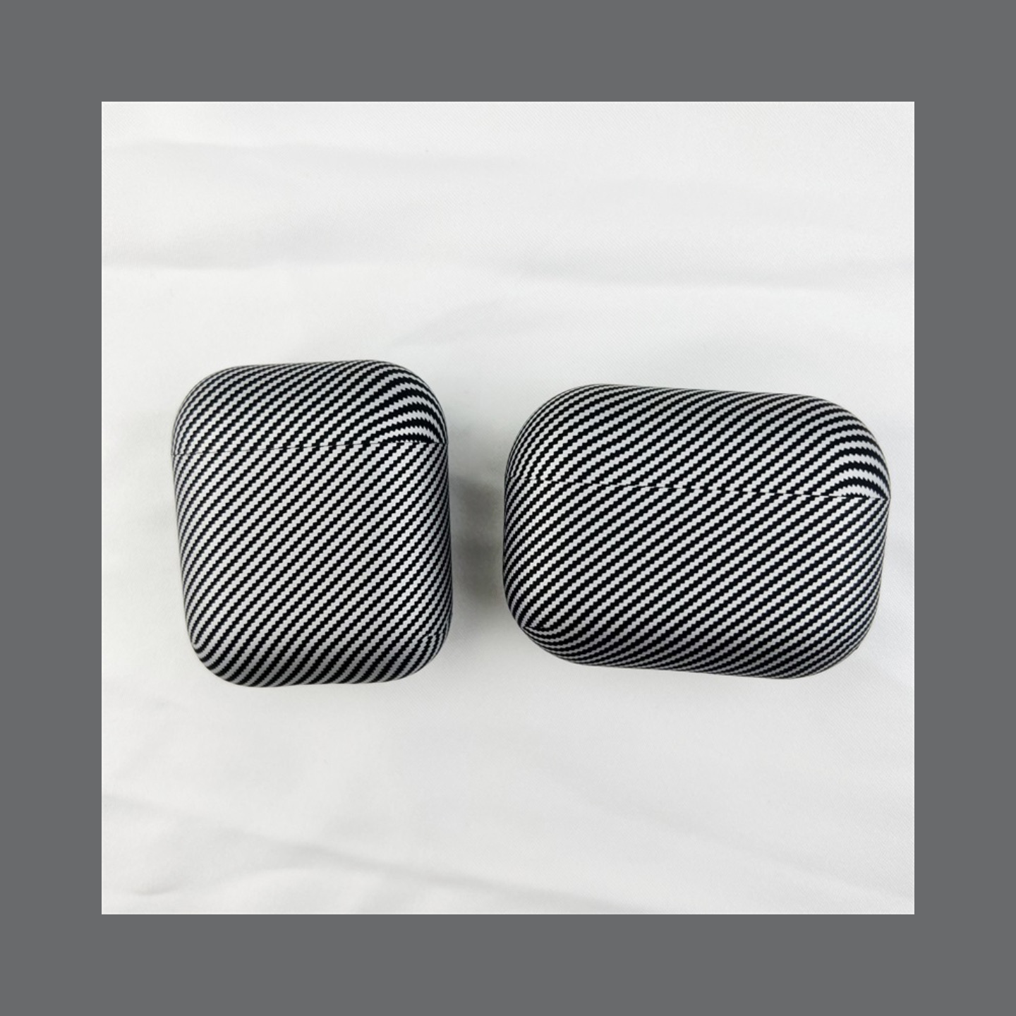 适用airpods4保护套airpodspro2保护壳3苹果耳机套三代aipods软壳airpod硅胶ipodspro2二代4蓝牙耳机盒碳纤维
