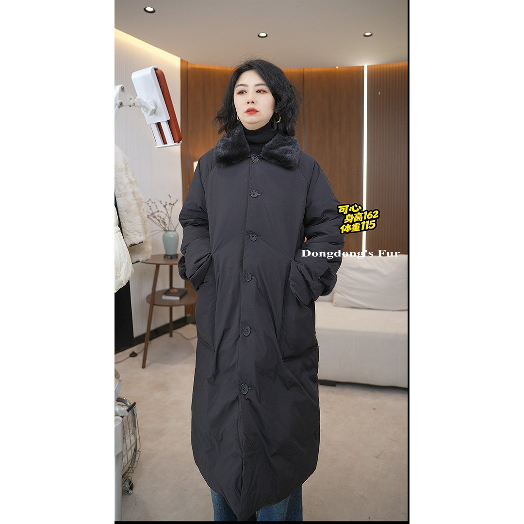 韩版鹅绒黑色长款羽绒服女毛领保暖外套高级感时髦