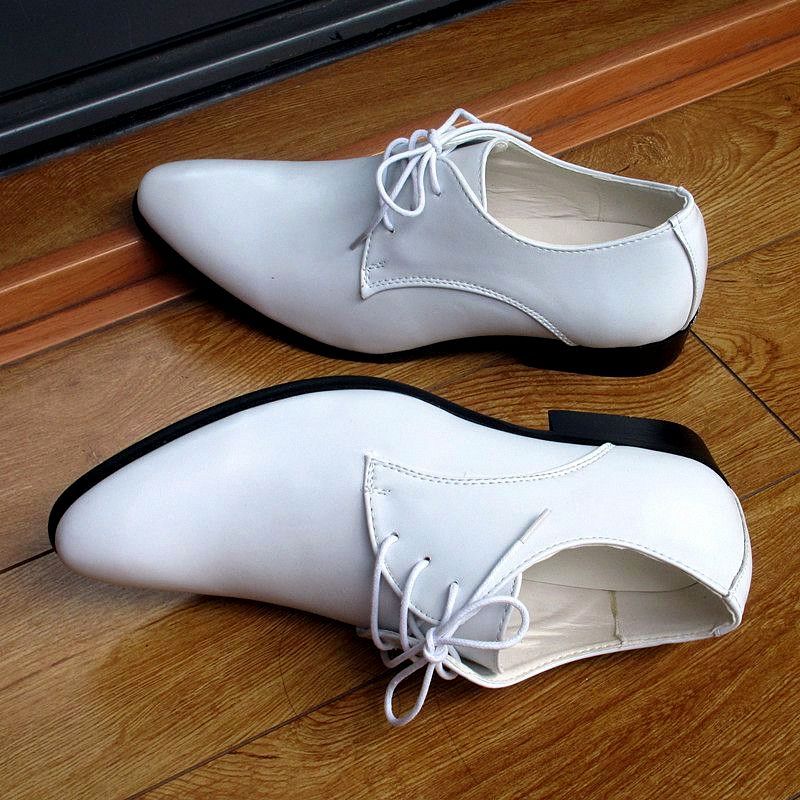 Mens leather shoes British Fashion Korean version white pointed lace up youth business formal dress inner elevated casual mens shoes
