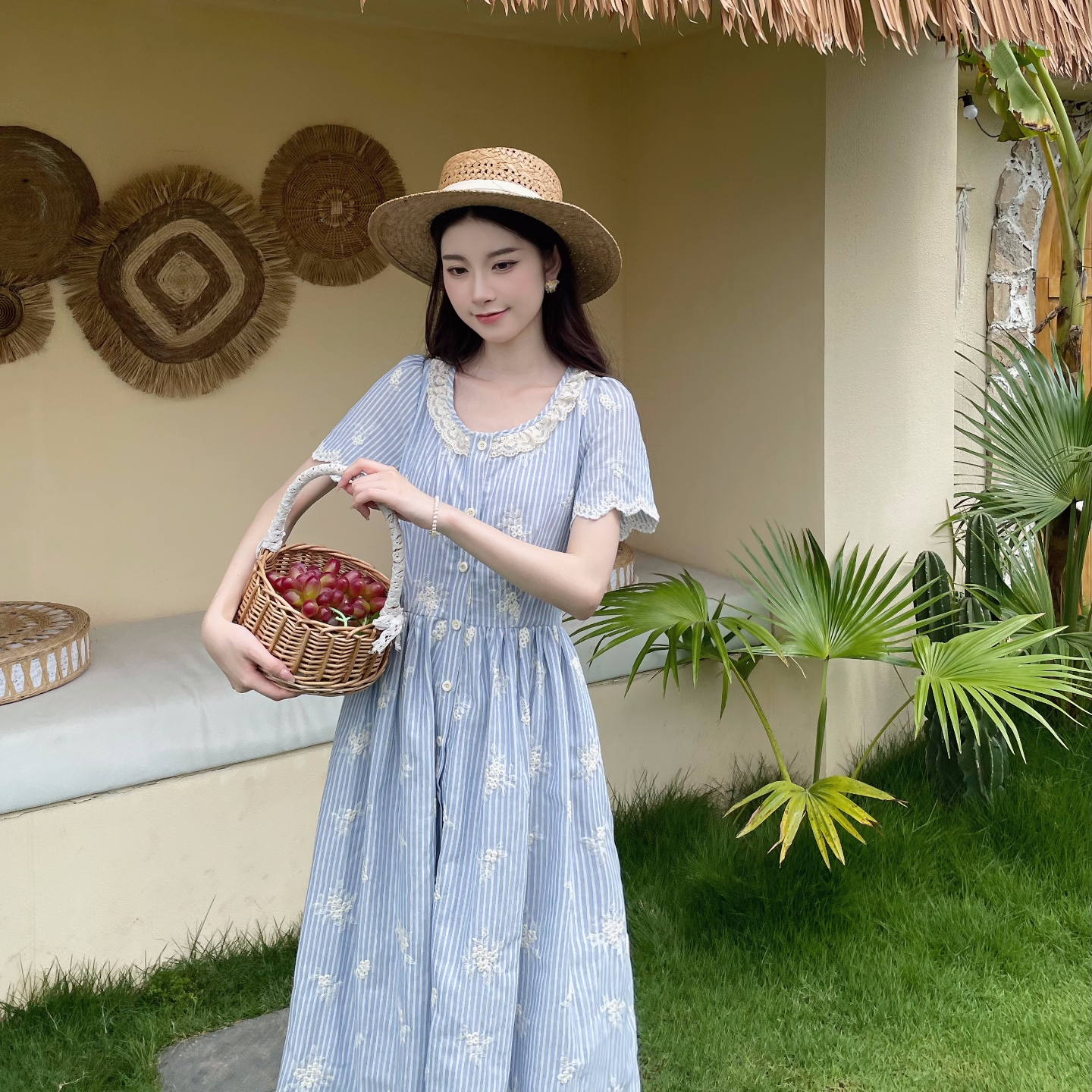 MOBAI复古蓝色条纹圆领连衣裙女