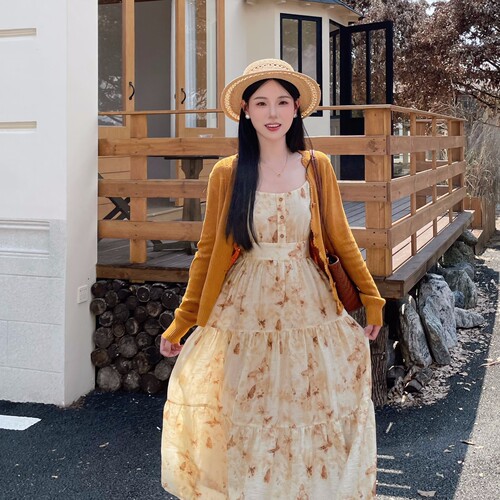 MOBAI默白温柔风印花吊带连衣裙