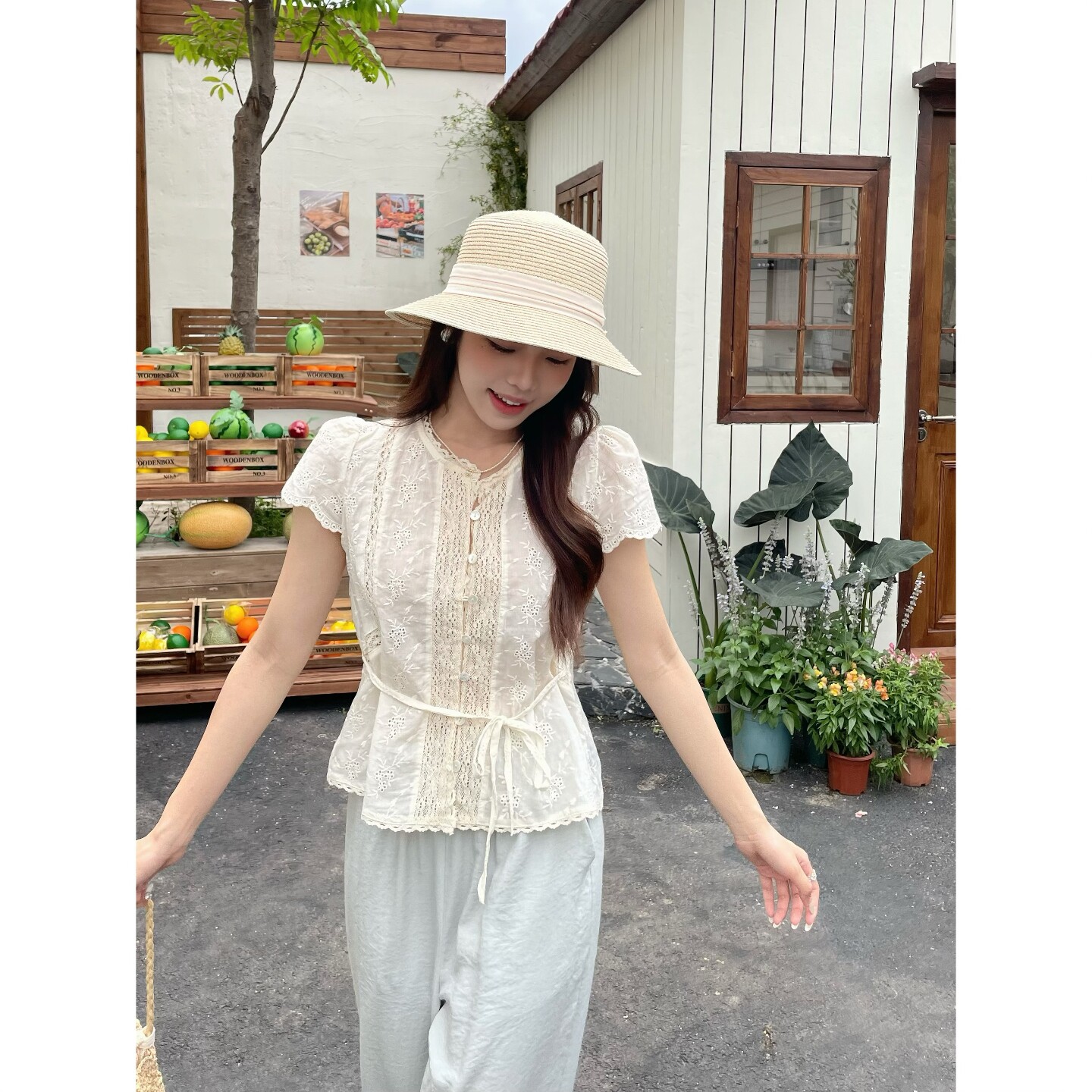 MOBAI默白 法式温柔蕾丝拼接短袖衬衫女夏季收腰显瘦小众气质上衣
