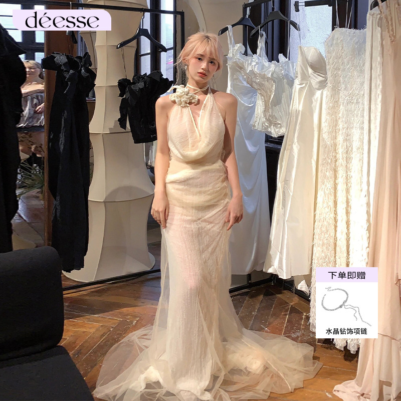 Xiangqiaosheng深V领拖尾连衣裙