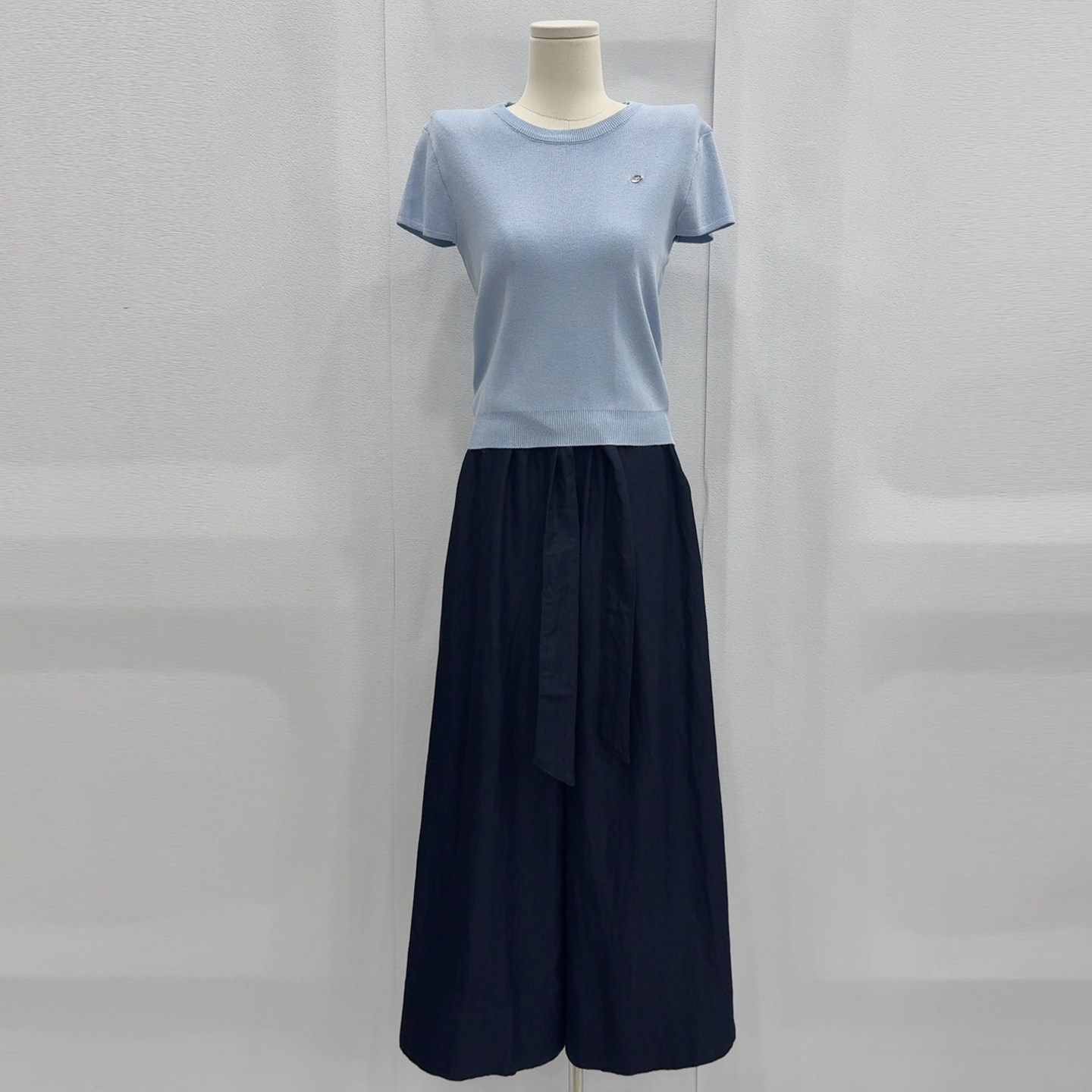 短袖针织衫+阔腿裤两件套女夏新法式气质显瘦设计感穿搭时尚套装