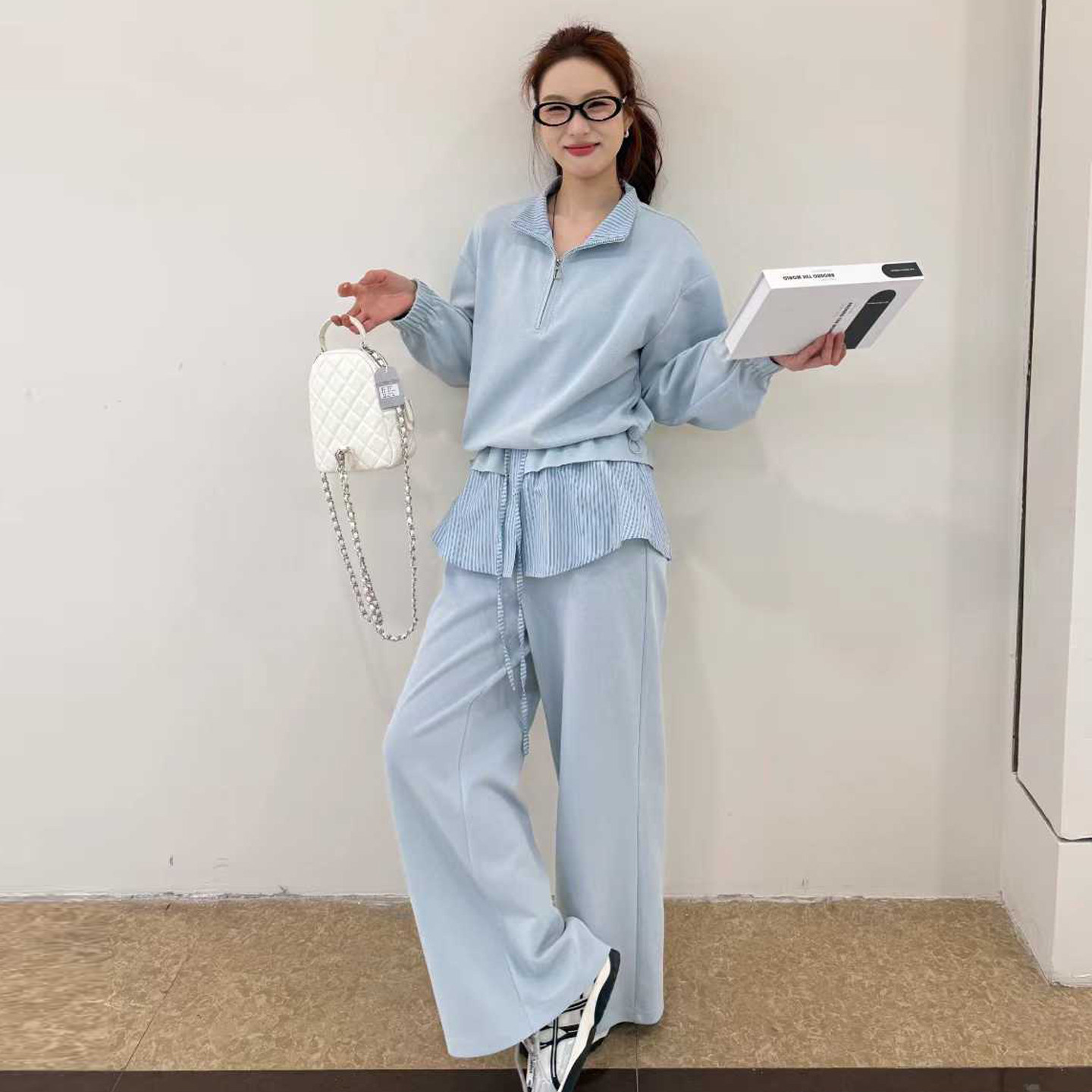 立领长袖卫衣+条纹屁帘阔腿裤两件套女春休闲设计感穿搭时尚套装