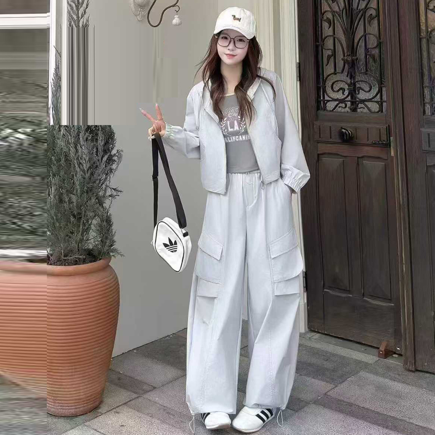 工装连帽外套+背心+阔腿裤三件套女春秋新款休闲显瘦穿搭时尚套装