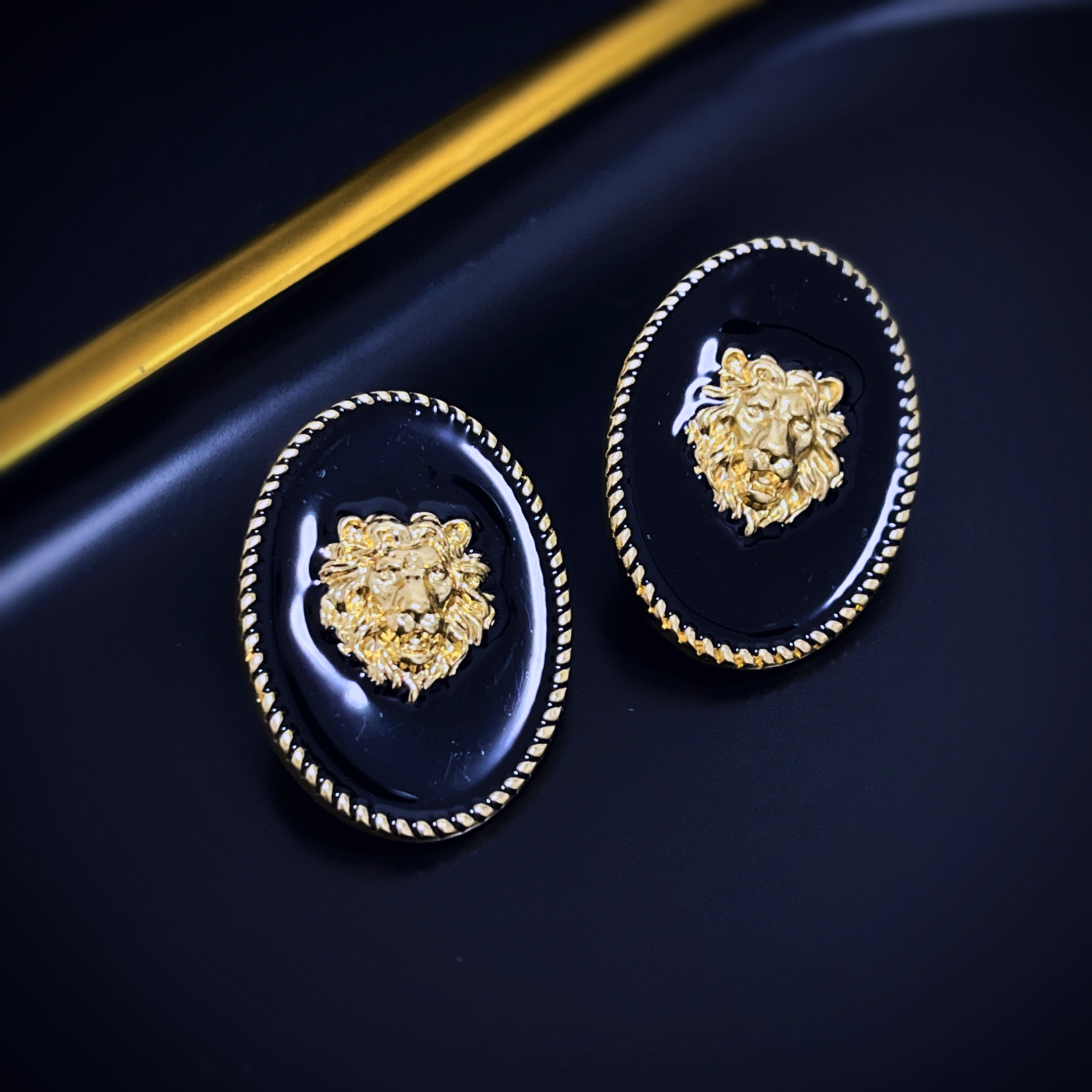 跨境欧美气质金色狮子头耳钉女个性百搭耳环几何感耳饰品