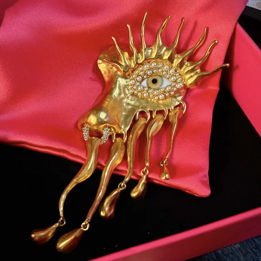 高定！Schiaparelli夏帕瑞丽恶魔之眼中古特色18K文艺复古胸针