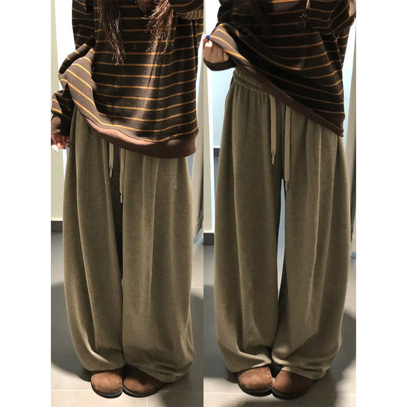 燕麦色糯米南瓜裤女春秋冬2026新款高腰显瘦垂感小个子休闲阔腿裤