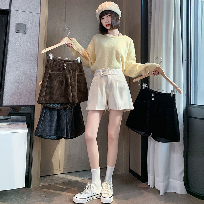 灯芯绒短裤女外穿秋冬季2026新款高腰宽松显瘦a字雪尼尔打底靴裤
