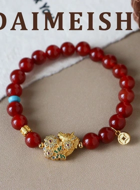 原创马年复古时尚气质百搭锆石红色小马手链轻奢高级感新年手饰女