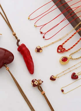 蛇年新款时尚精致本命年红色项链秋冬百搭复古轻奢高级感锁骨链女