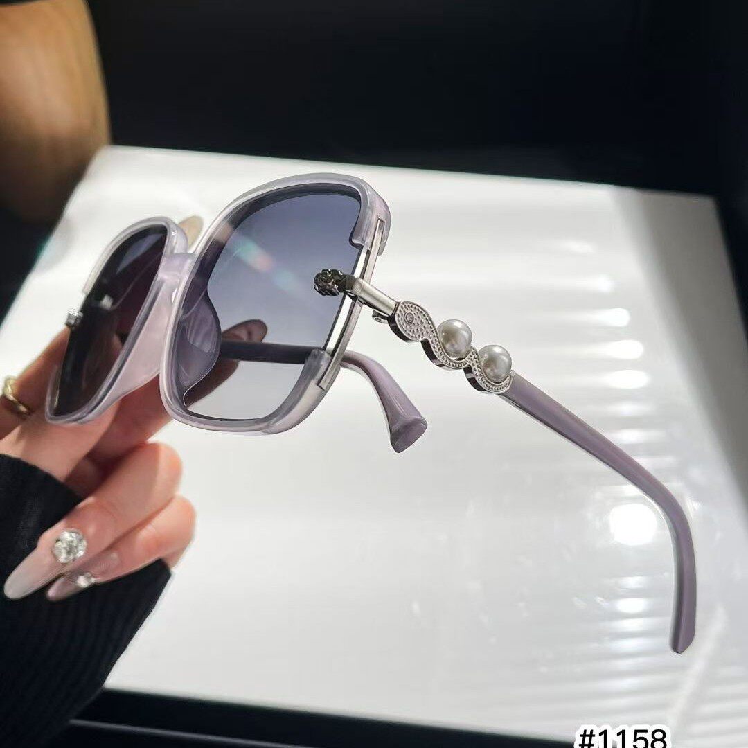 美国网红同款时尚轻奢气质小香珍珠山高级感偏光女太阳镜网红遮阳