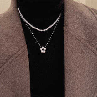 法式简约珍珠花朵项链女气质轻奢小众锁骨链双层叠戴时尚毛衣链
