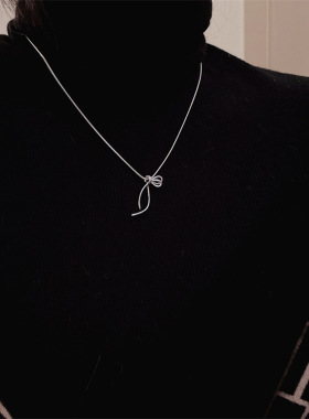 小众简约蝴蝶结项链女气质个性时尚高级感百搭甜美森系网红锁骨链