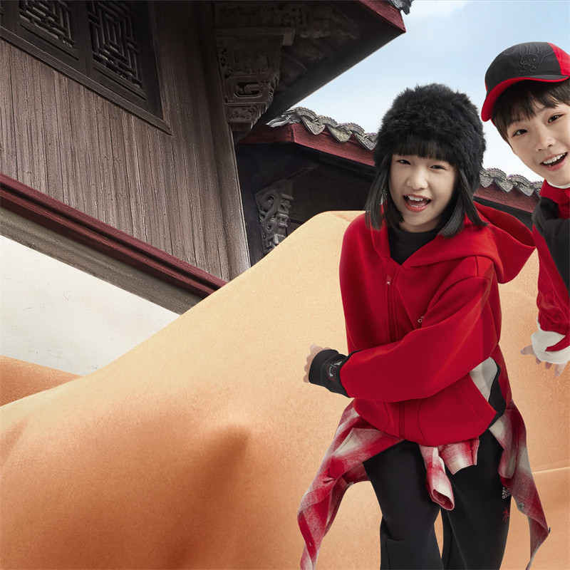 阿迪达斯兔年CNY大童夹克外套