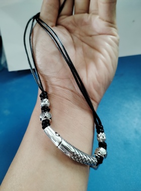 项链男款复古做旧银弯管鱼吊坠民族风蜡绳编织项链遮疤痕女款礼物