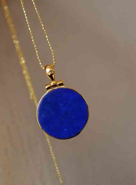 新款男女项链镀金克莱因蓝天然原矿青金石太阳神圆牌吊坠项链礼物