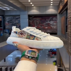 欧洲站刺绣印花贝壳头板鞋2025秋季款舒适软底帆布运动休闲男鞋子