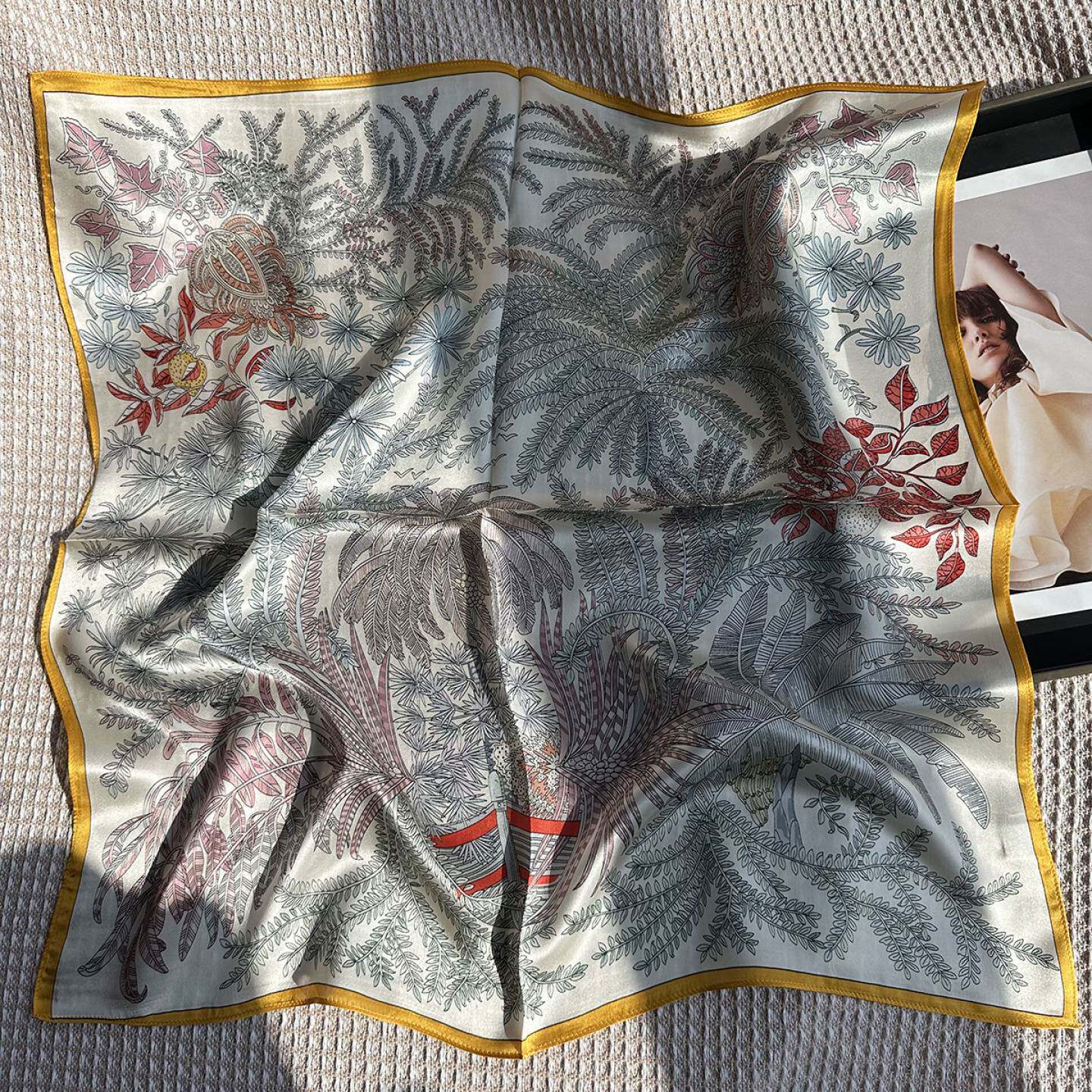 冬季保暖真丝飘带方巾抹胸披肩