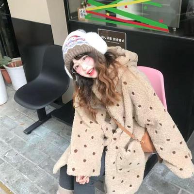 奶茶波点羊羔毛外套女中长款秋冬新款慵懒风皮毛一体连帽毛绒大衣