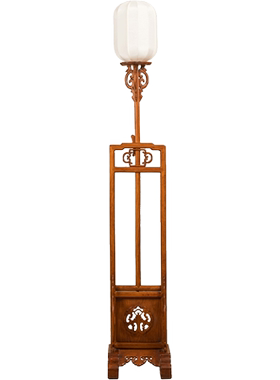 黄花梨透雕螭龙纹升降式灯台