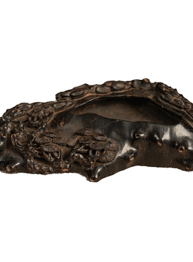 清代紫檀雕松树纹水盂