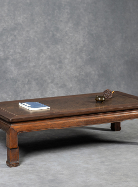 红木镶瘿木束腰三弯腿炕桌