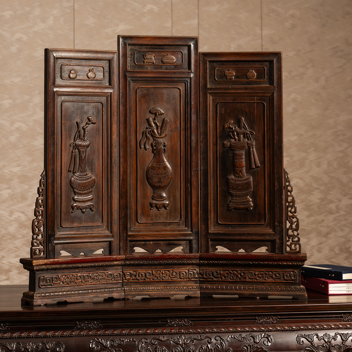 清中期黄花梨嵌黄杨博古图三扇座屏古董收藏真品海南黄花梨屏风