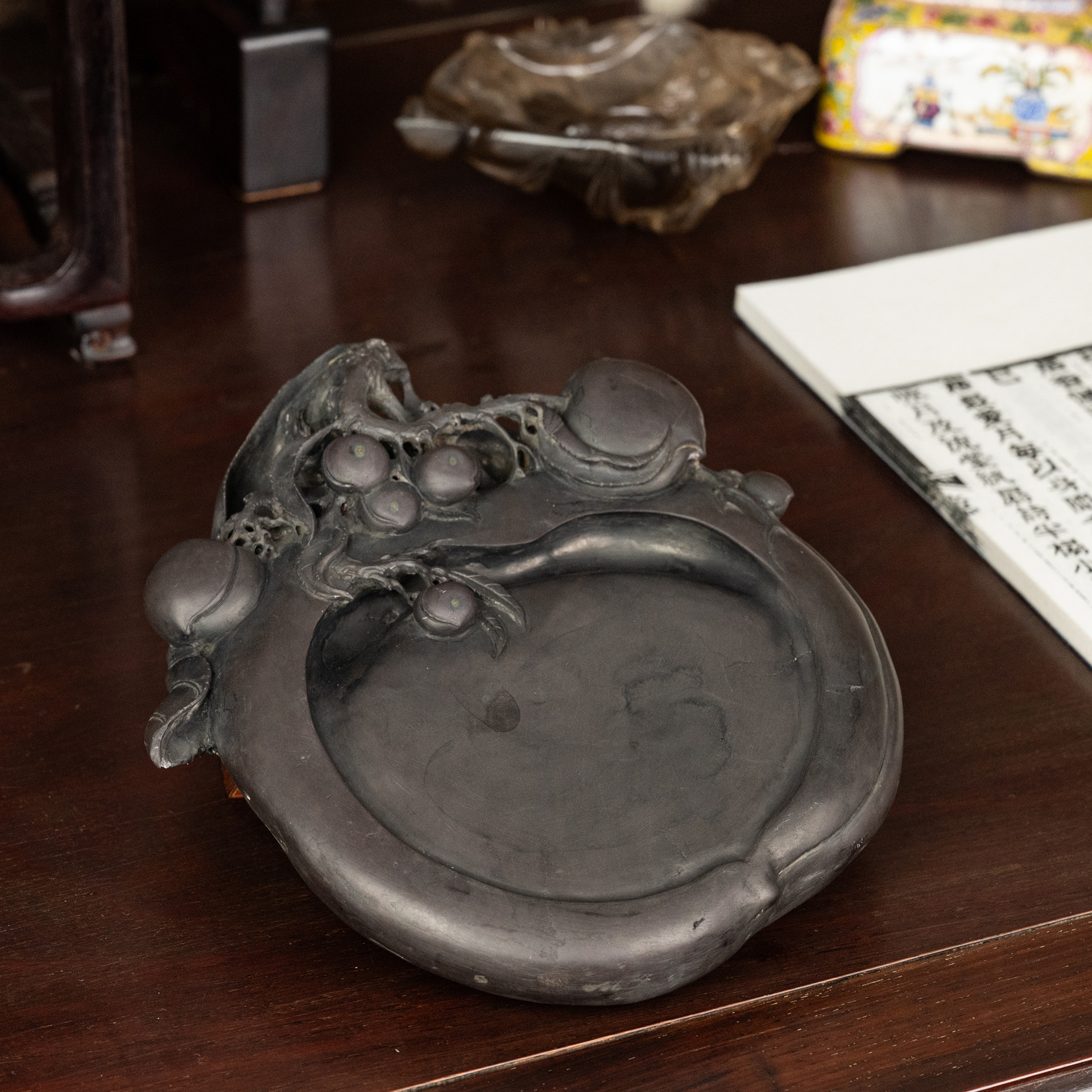 清代寿桃纹老坑端砚（红木盒）老物件文玩古董收藏书房摆件砚台