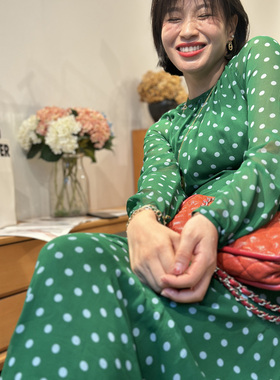 2024春夏新款 温柔法式圆领长袖收腰气质绿色波点a字长裙连衣裙