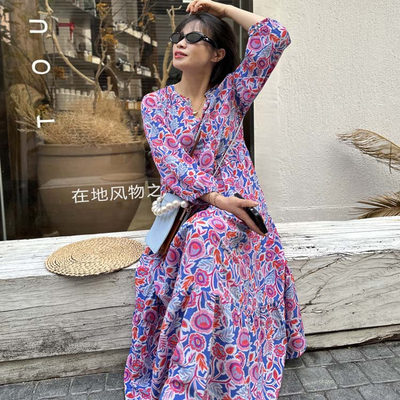 胖小妮的春天法式碎花真丝连衣裙