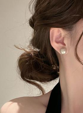 奶油香槟色仿珍珠耳钉轻奢高级感耳环独特温柔浪漫耳饰