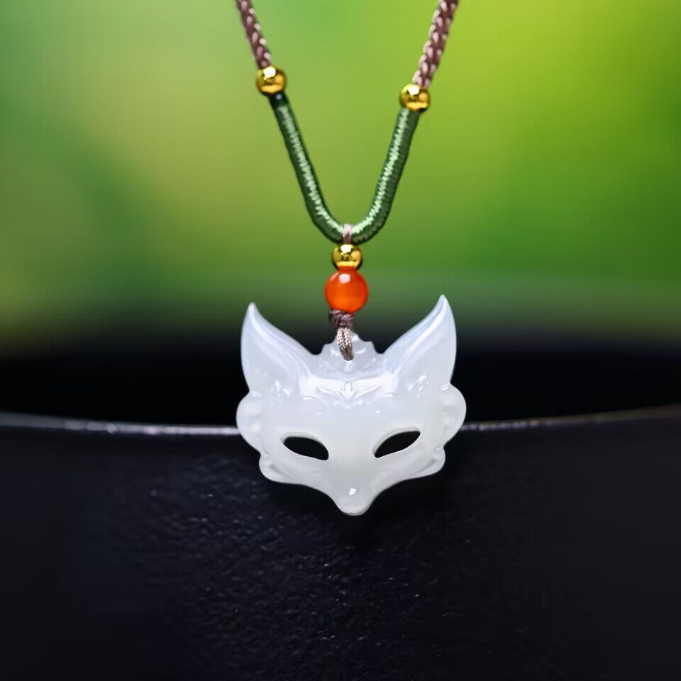 天然和田玉青海料狐狸面具吊坠白色精致玉石项坠小众设计挂件饰品