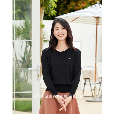 莱赛莉丝3888圆领天丝亮丝针织衫