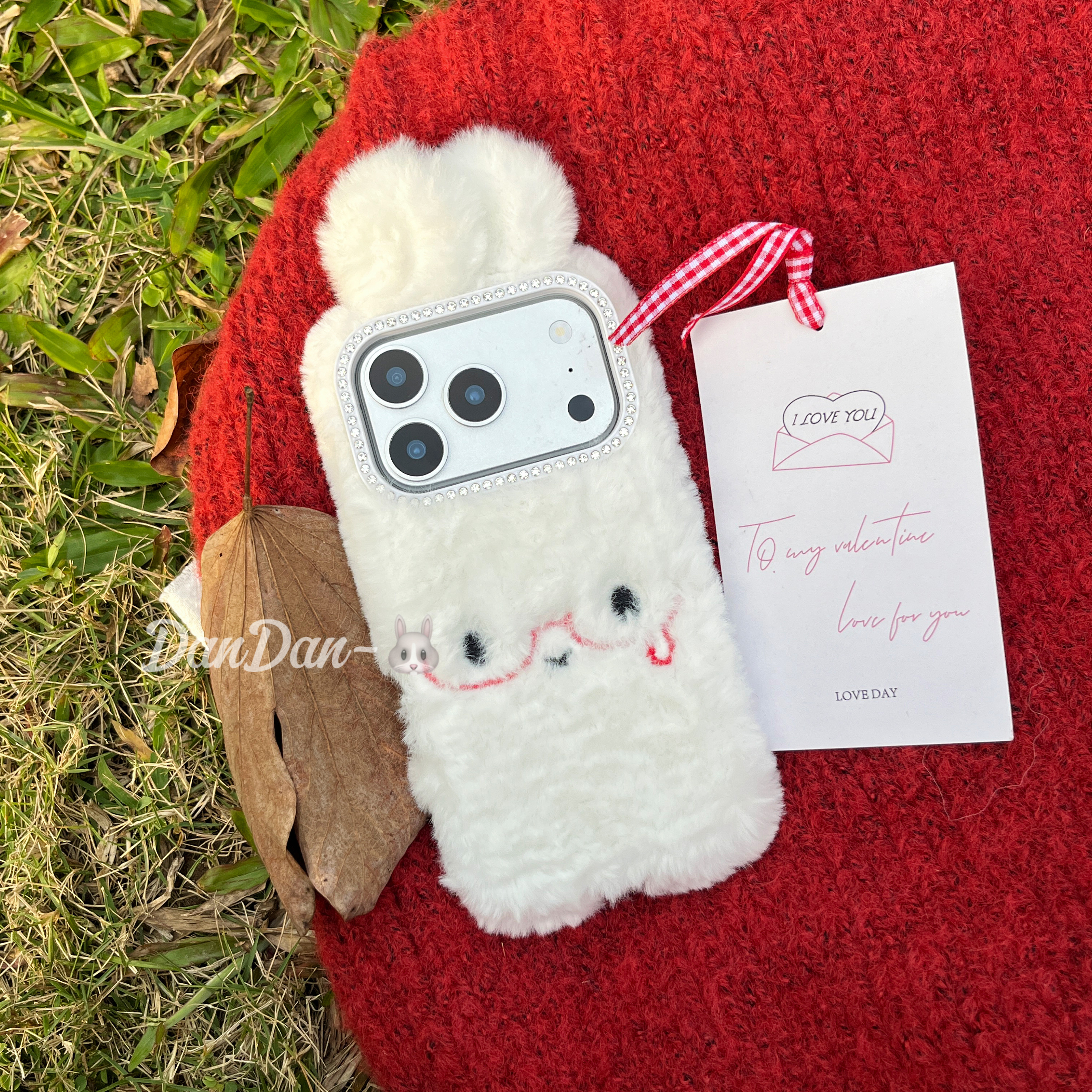 秋冬刺绣红色半框眼镜白绒兔iPhone17promax手机壳新款16/15promax苹果14/13pro闪钻镜框保护套13软萌可爱