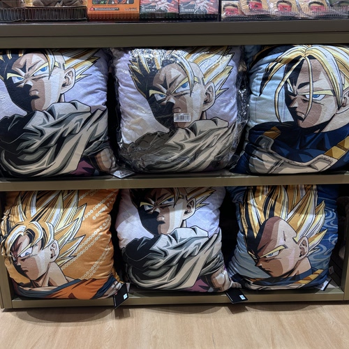 MINISO名创优品DRAGON BALL Z｜系列超柔雷达造型毛绒抱枕