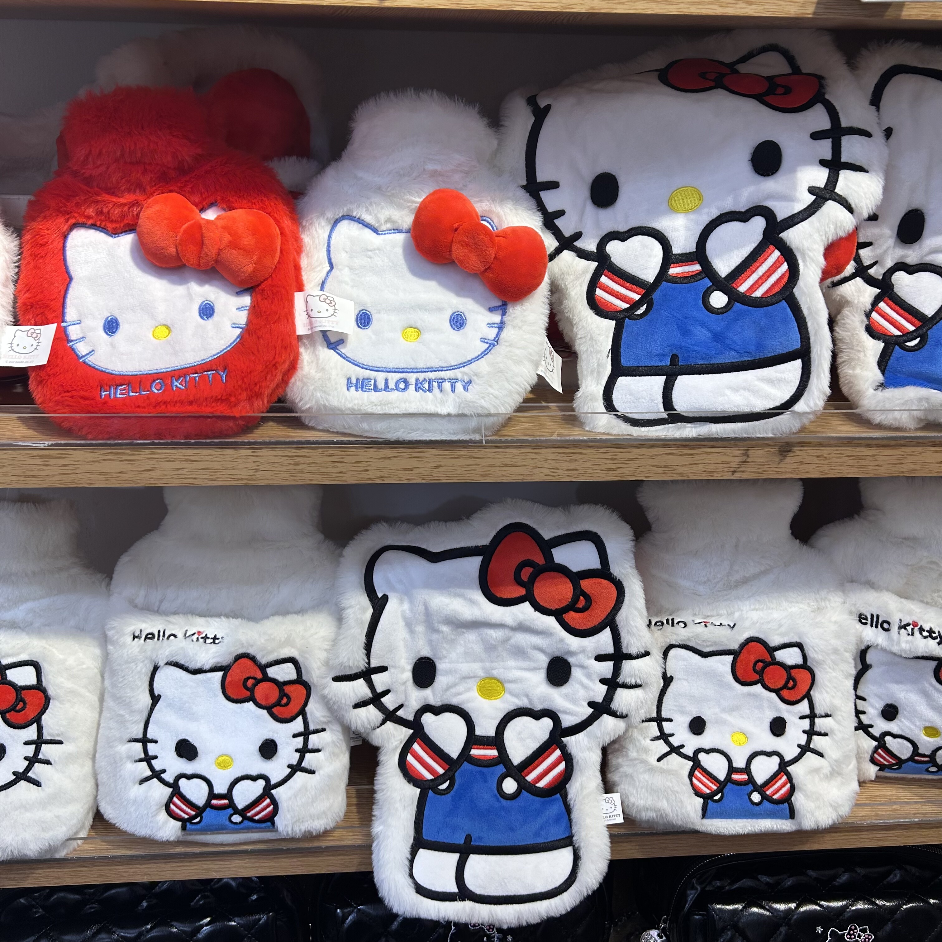 三丽鸥家族系列加上暖水袋 名创优品MINISO凯蒂猫可爱注水热水袋