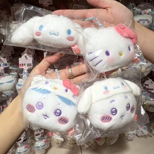 Chiikawa×Sanrio characters系列大头毛绒挂件 名创优品MINISO