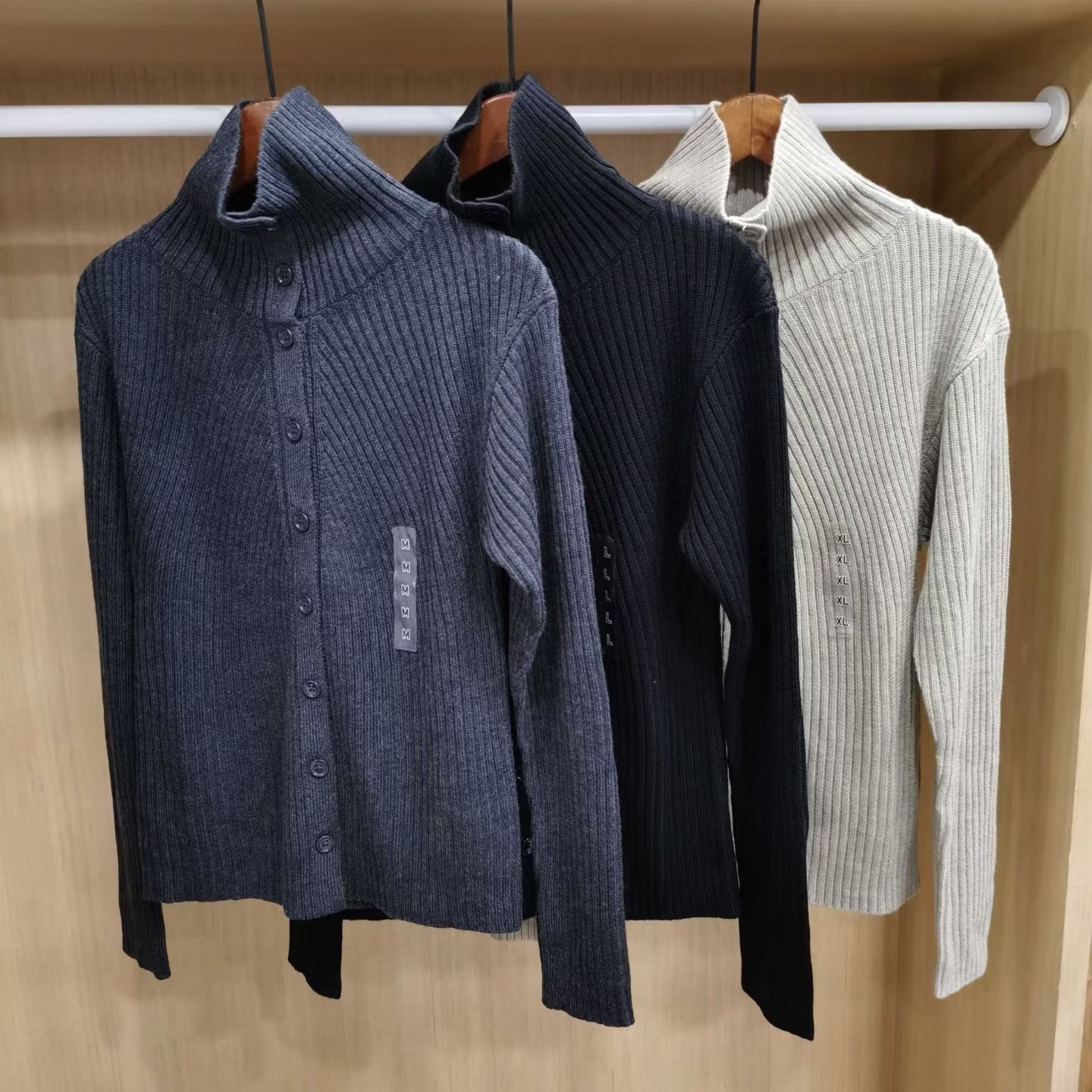 2025秋冬新款女装美利奴羊毛混纺高领针织开衫毛衣毛衫480107