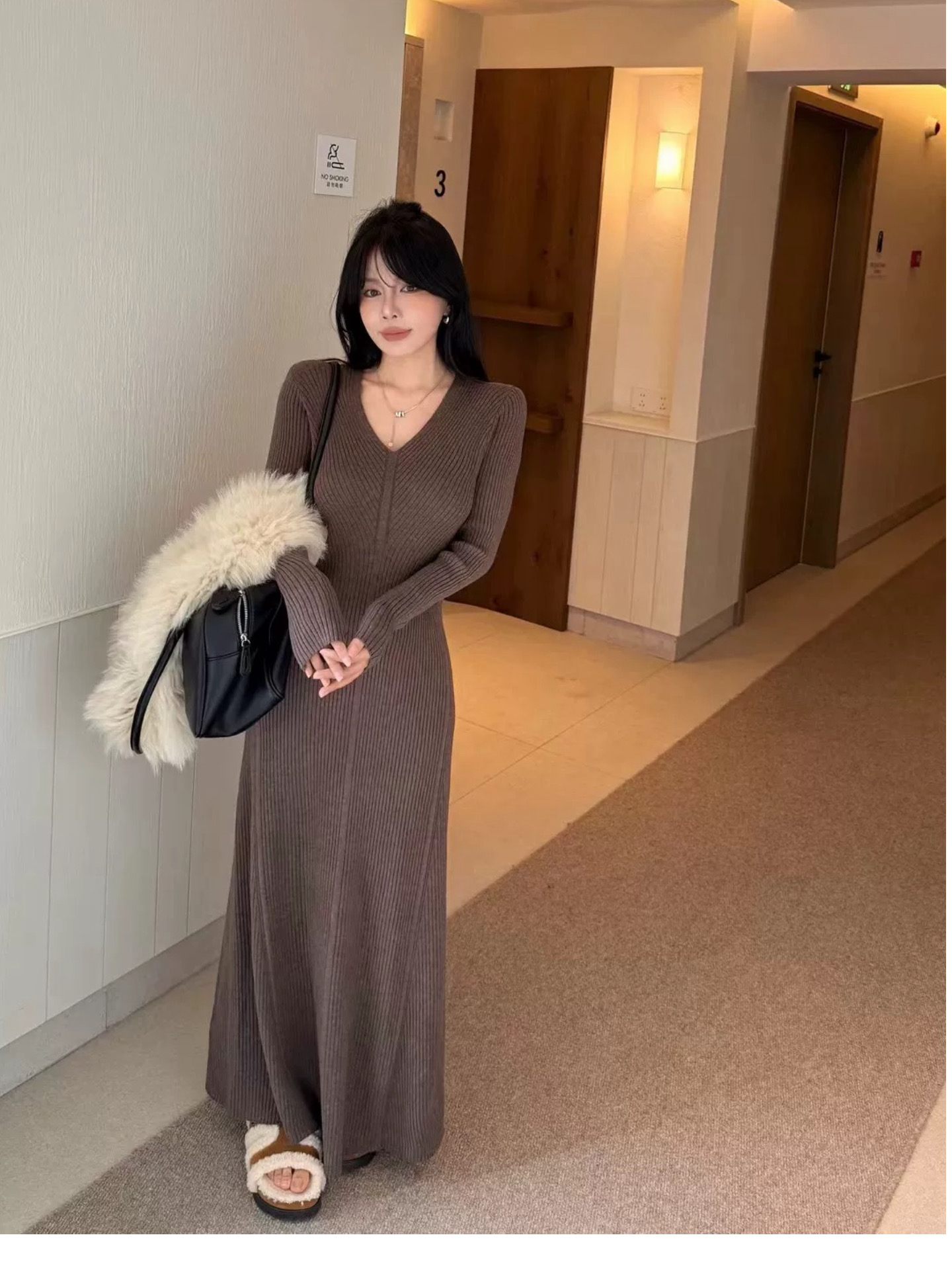 ALA2025韩版冬高品质加厚修身显瘦百搭V领针织连衣裙女内搭打底裙