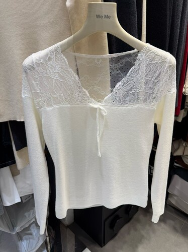 WEME2025新款韩版冬设计感蕾丝拼接系带v领长袖针织衫上衣打底衫