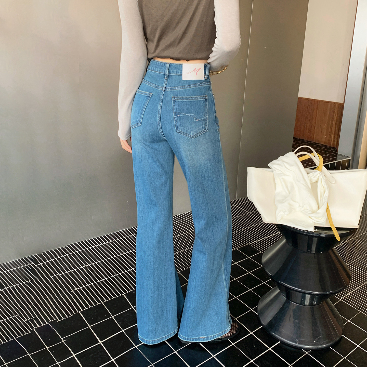 CKLY66889斯卡洛依筒喇直筒微喇牛仔裤女春季新款遮胯显瘦喇叭裤