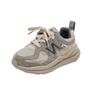 男童鞋子2026春秋季新款儿童休闲透气网面中大软底女童跑步运动鞋