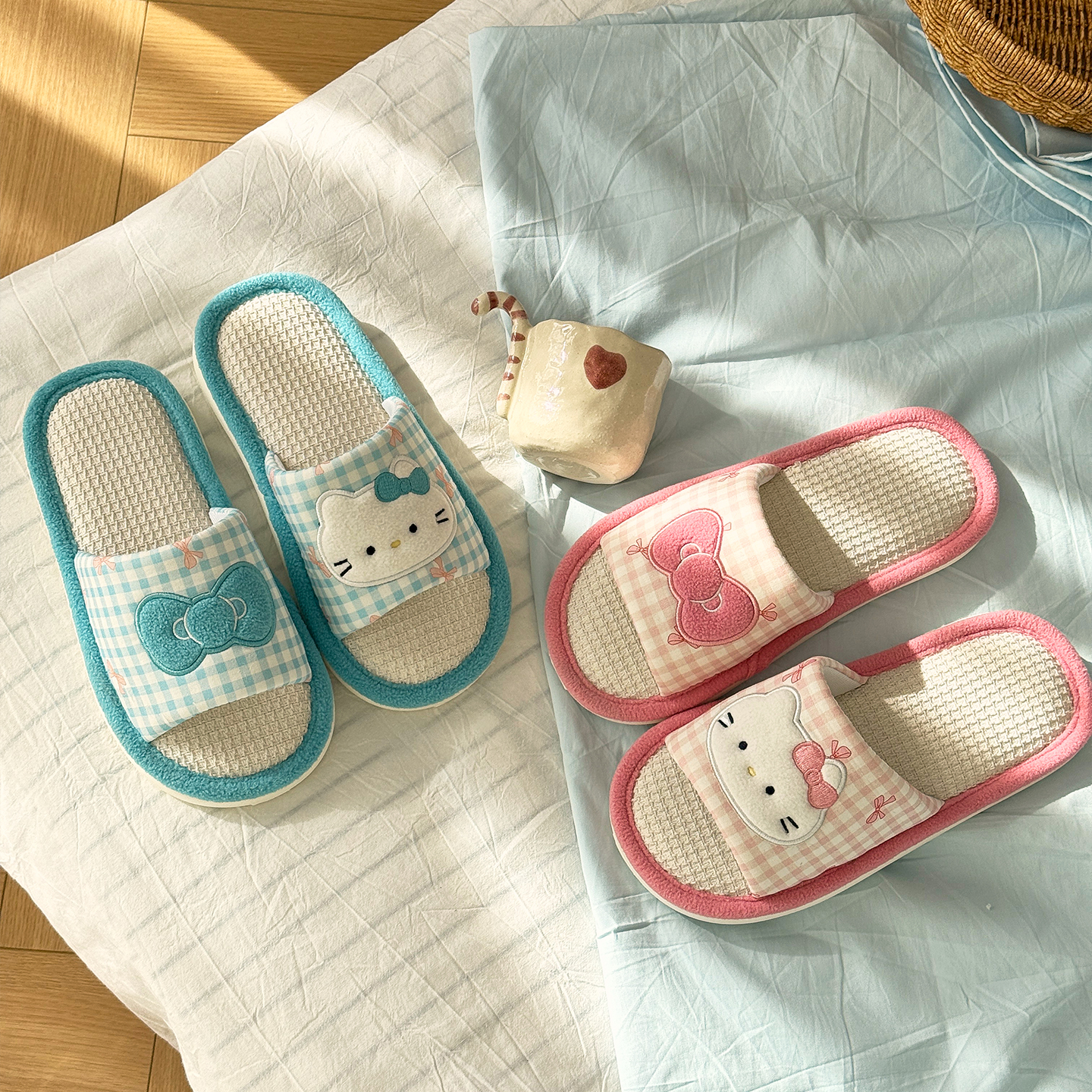 kitty猫2025新款卡通四季棉麻一字拖防滑静音居家室内软底拖鞋女