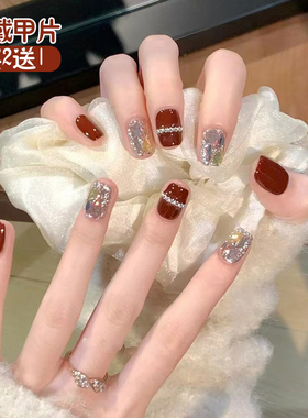 2025穿戴甲片高级感车厘子红色显白指甲贴片短款美甲片结婚新娘甲