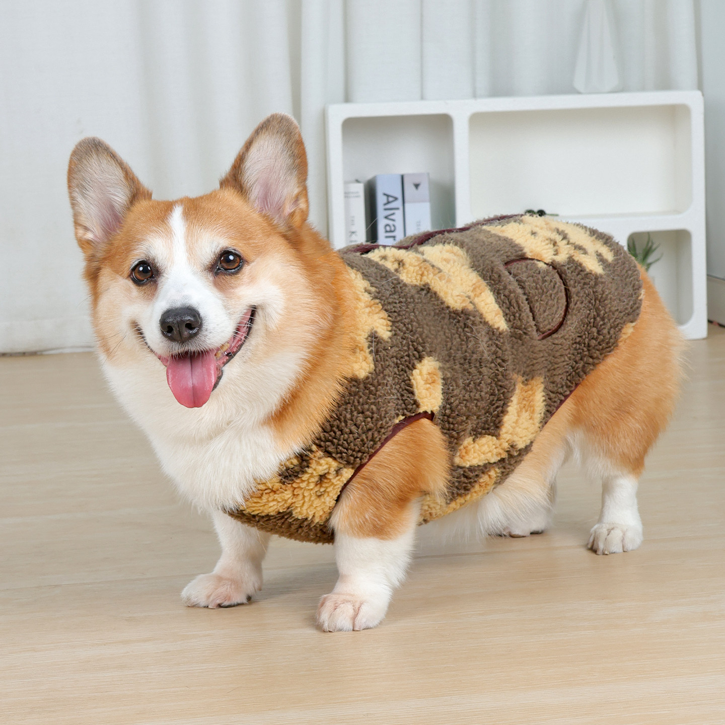 宠物狗狗秋冬款衣服背心加厚马甲图片