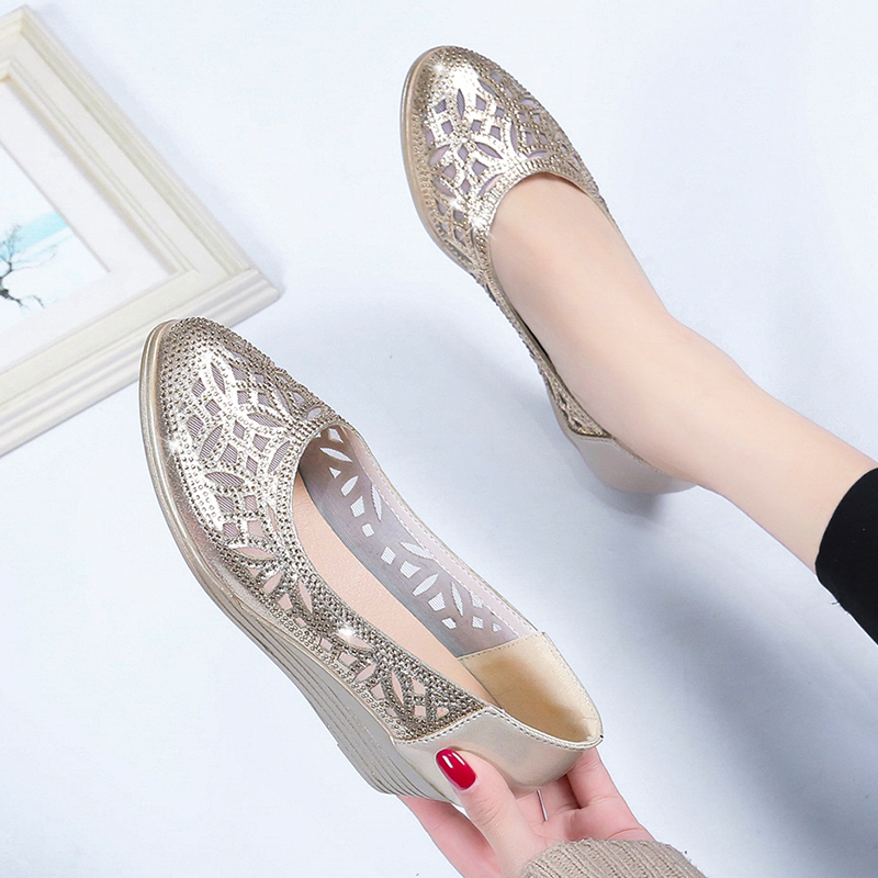 镂空单鞋女鞋2020新款春夏季浅口坡跟洞洞鞋软底中老年妈妈凉鞋女在类目 女鞋, 低帮鞋中 - 来自Buy2taobao.com提供专业的淘宝代购服务